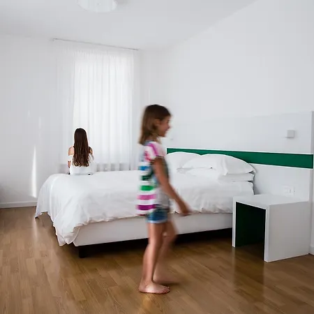 Apartment Palamostre *